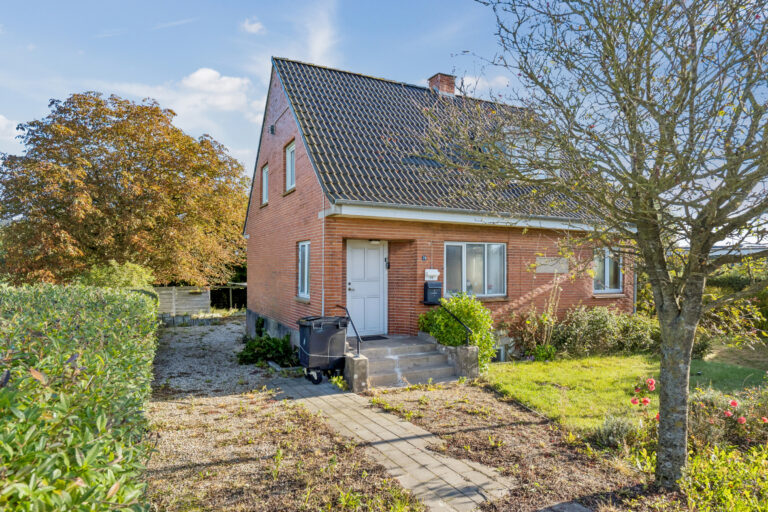 Gl.Hovedvej 78, 5560 Aarup